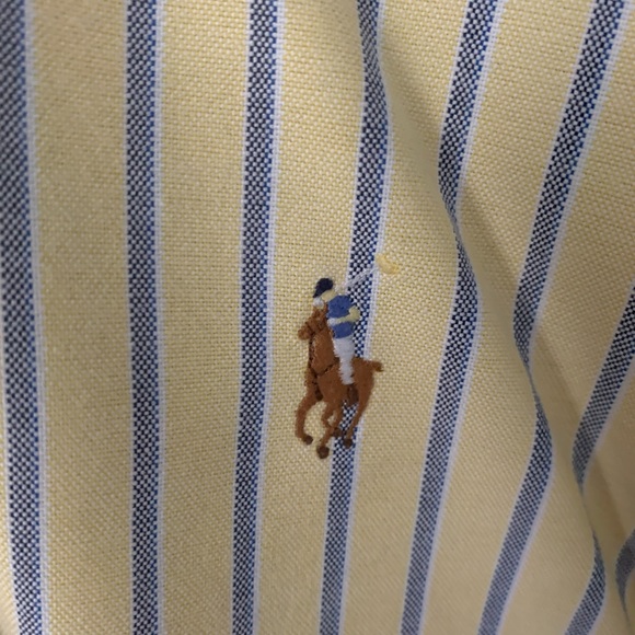 SOLD- Polo button down - Picture 2 of 3